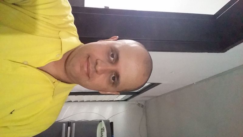 Date this athletic Colombia man Ruben Duque from Medell&iacute;n CO18607