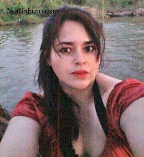 Date this attractive Honduras girl Glenda from Tegucigalpa HN2031