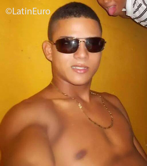 Date this cute Colombia man Javier from Barranquilla CO18696