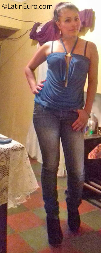 Date this passionate Honduras girl Adia from Siguatepeque HN2048