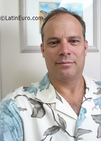 Date this fun United States man Funinthesun from Fort Lauderdale US17121