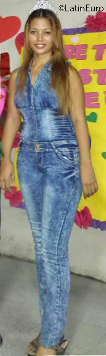 Date this cute Honduras girl Keylia from Choloma HN2062