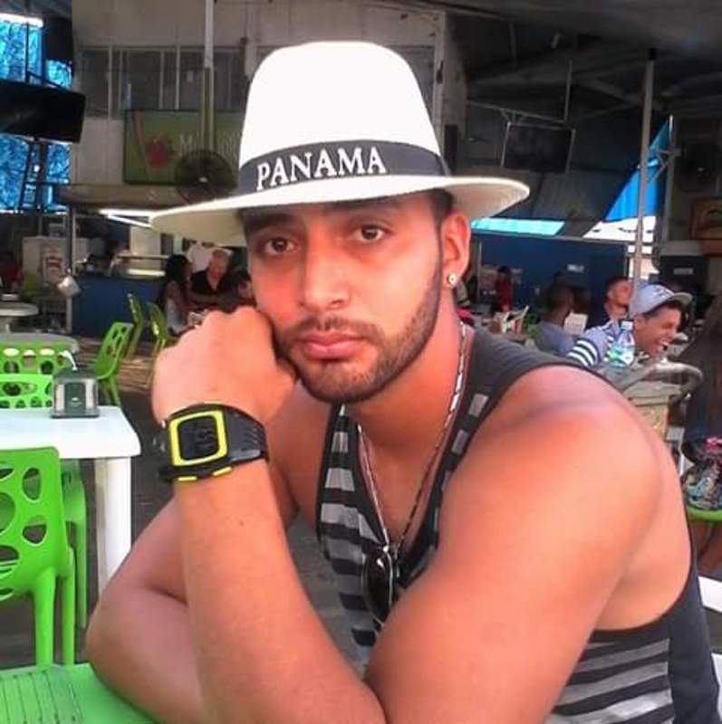 Date this nice looking Panama man Anderson from Panama City VE656