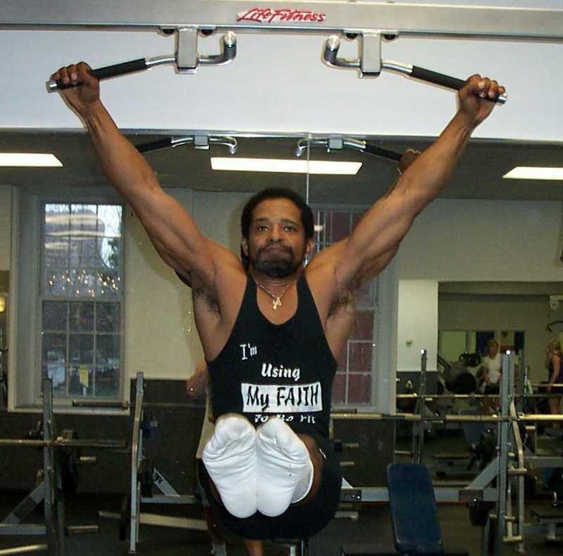 Date this good-looking United States man Moyenda from Bronx US17215