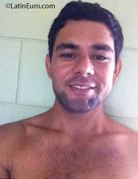Date this voluptuous Honduras man Luis from El Progreso HN2108