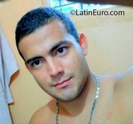Date this beautiful Panama man Absalon from Panama City PA948