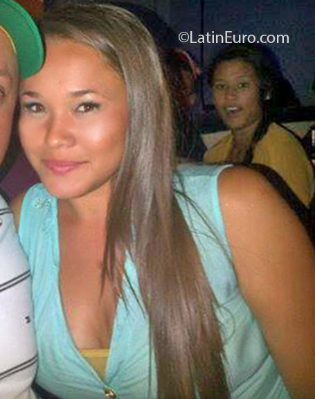 Date this pretty Colombia girl Alejandra from Cali CO18861