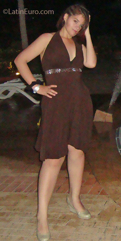 Date this sultry Colombia girl Johana from Bogota CO18902