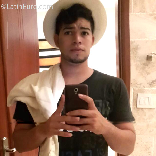 Date this stunning Panama man Jorge from Panama City PA972