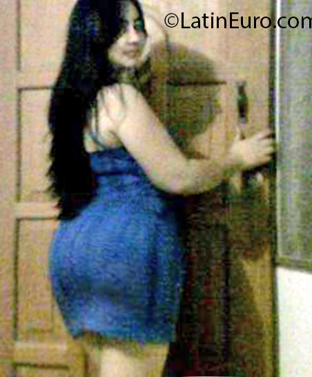 Date this good-looking Honduras girl Mary from La Ceiba HN2177