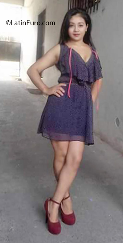 Date this beautiful Honduras girl Dania from Santa rosa de copan HN2180