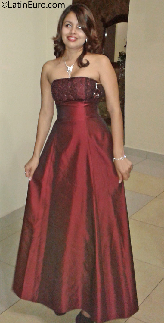 Date this happy Honduras girl Jessica from San Pedro Sula HN2191