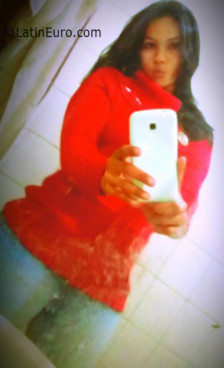 Date this happy Brazil girl Juliana from Ollinda BR9679