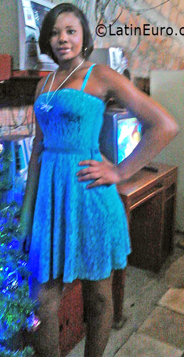 Date this sensual Colombia girl Nely from Cali CO19056