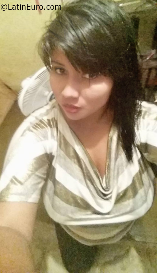 Date this charming Honduras girl Katherine from Tegucigalpa HN2231