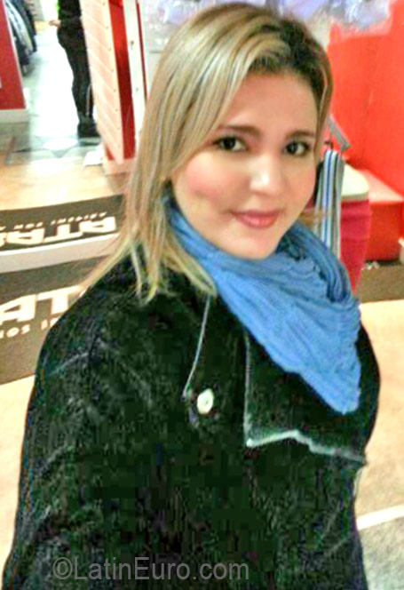 Date this exotic Brazil girl Adriana from Belem BR9719