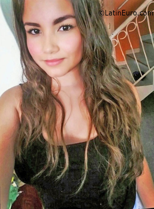 Date this lovely Colombia girl Diana from Bogota CO19124