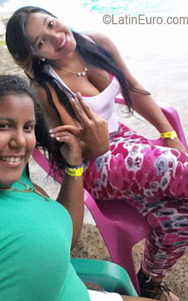 Date this sensual Dominican Republic girl Yomairis from Bonao DO26242
