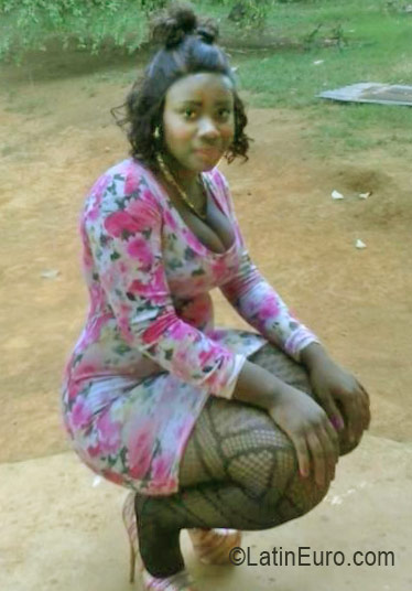 Date this cute Jamaica girl Abigail from Kingston JM2341