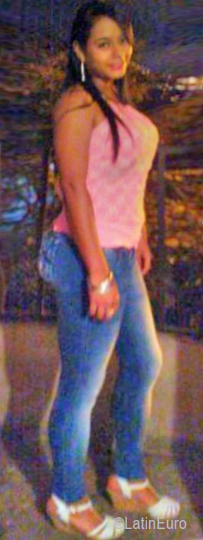 Date this happy Colombia girl Lina from Medellin CO19287