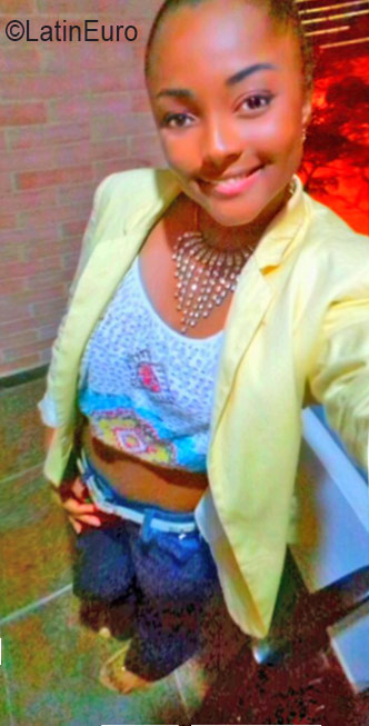 Date this pretty Colombia girl Gloria from Cali CO19311