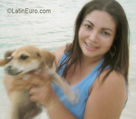 Date this charming Colombia girl Rose from Cali CO19342