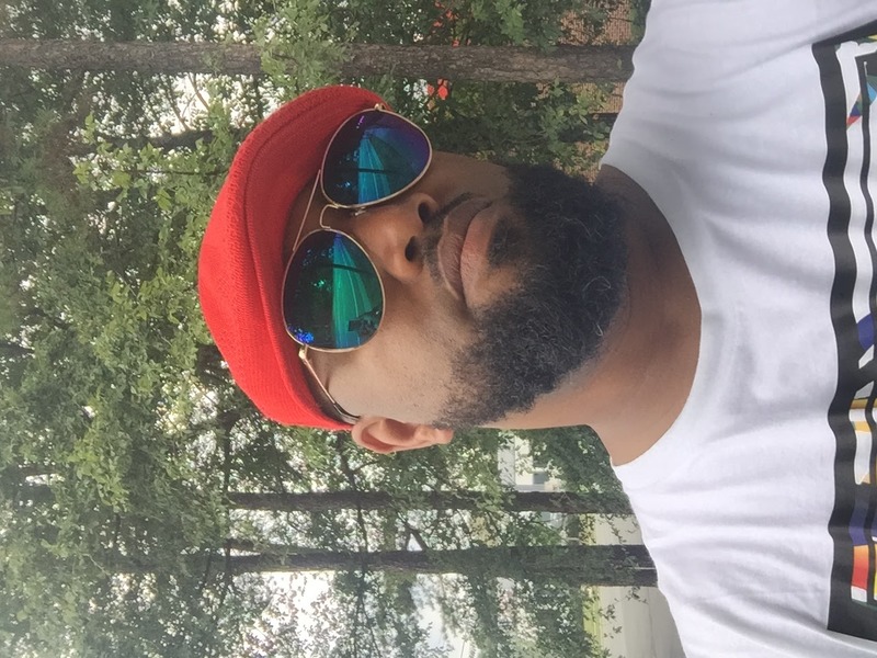 Date this tall United States man John from Charlotte US17624