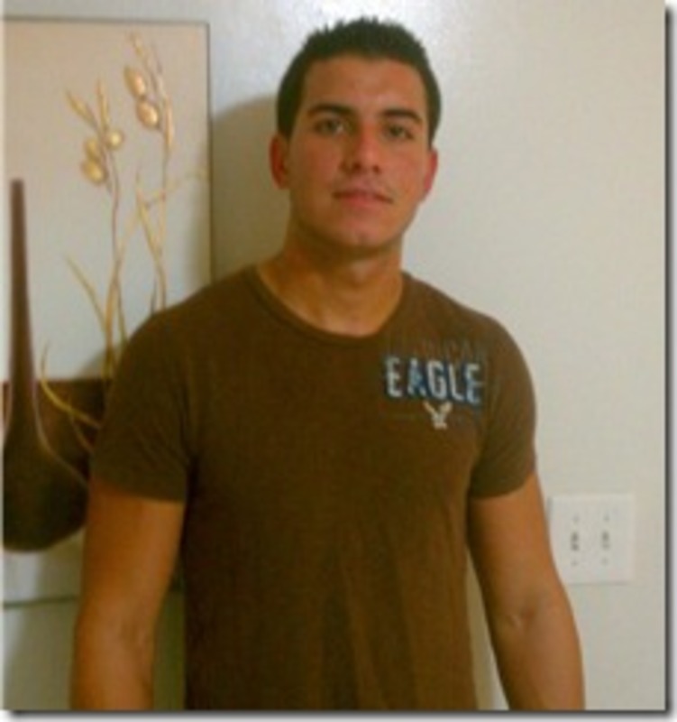 Date this foxy Colombia man Alejandro cante from Bogota CO19664