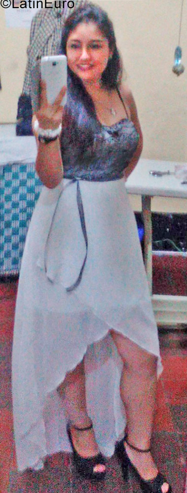 Date this attractive Colombia girl Diana from Palmira CO19746