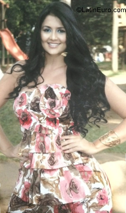 Date this passionate Colombia girl Valent from Cali CO19770