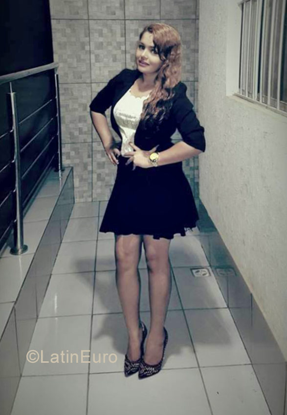 Date this athletic Brazil girl Rogelmia from Goiania BR9832