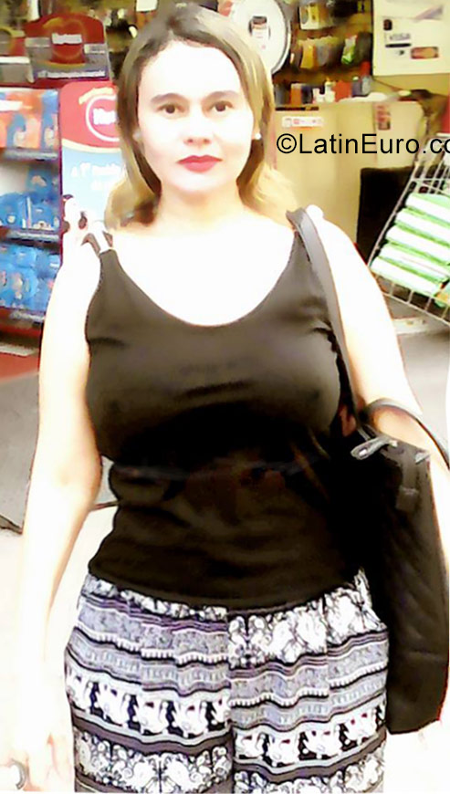 Date this cute Brazil girl Mary from Fortaleza BR9839