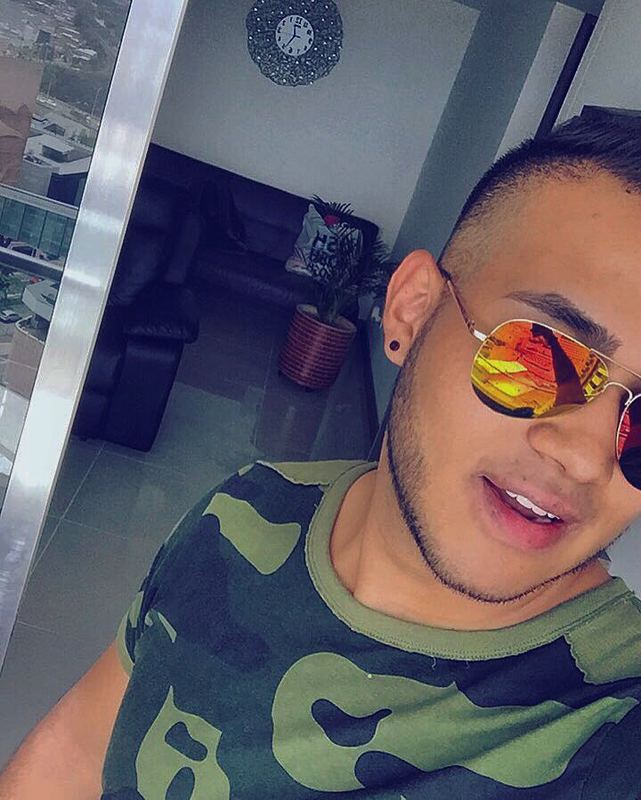 Date this young Colombia man Mateo from Medellin CO19851