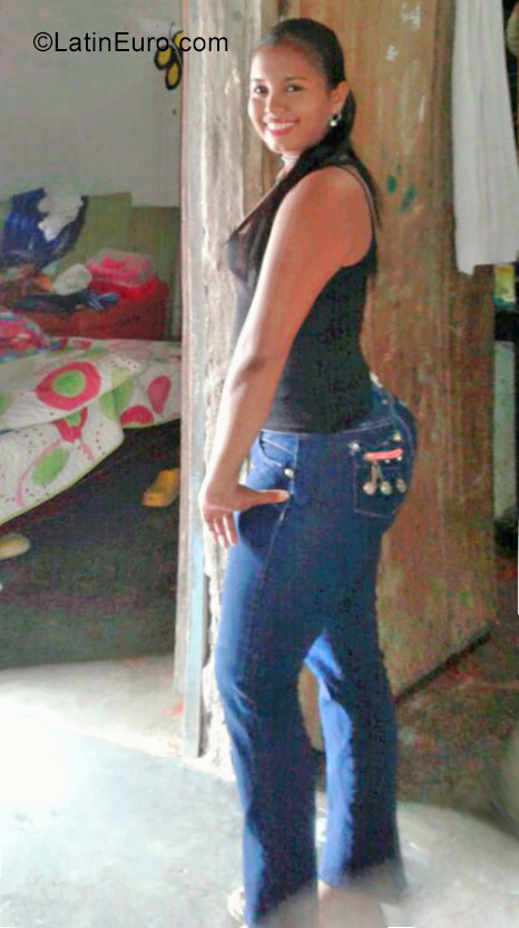 Date this tall Colombia girl Cristina from Antioquia CO19891