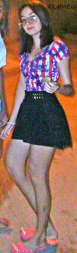 Date this beautiful Brazil girl Iasman from Rio De Janeiro BR9854