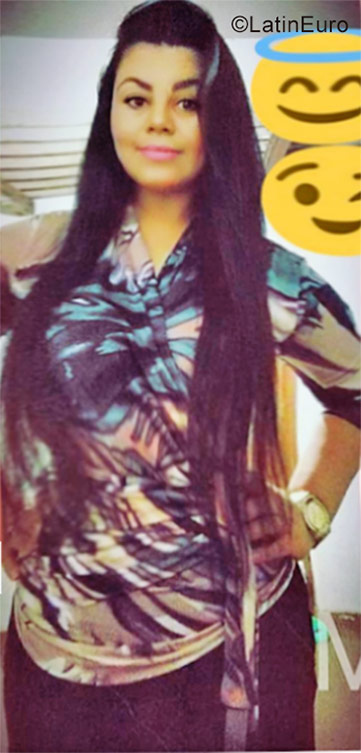 Date this voluptuous Brazil girl Martha from Cachoeirinha BR9858