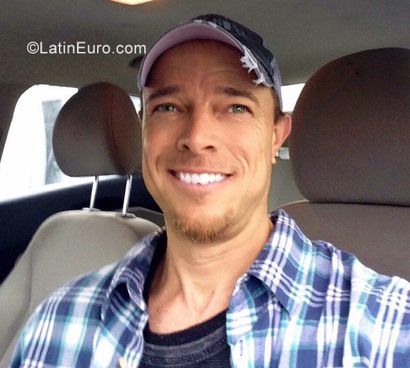 Date this georgeous United States man LikkityKlit from Nashville US17777