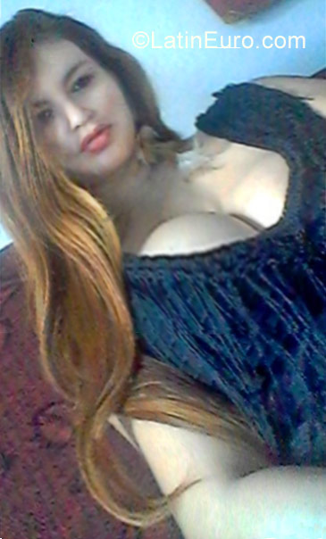 Date this good-looking Brazil girl Shirley from Itajuba BR9877