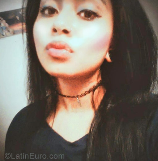 Date this lovely Colombia girl Vanessa from Medellin CO20221