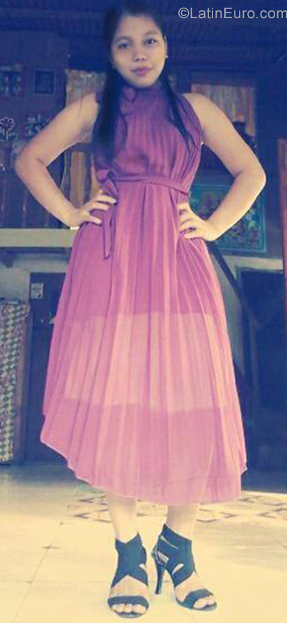Date this passionate Philippines girl Rhea from Oroquieta City PH948