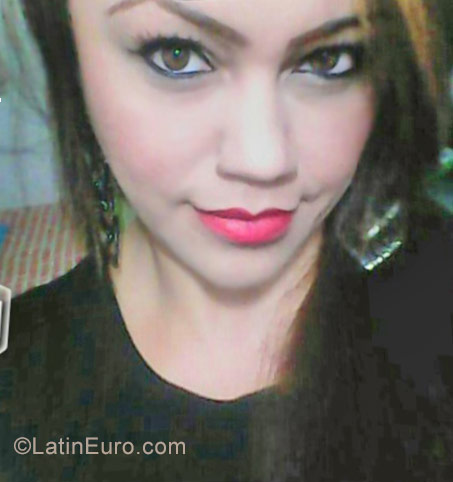 Date this lovely Colombia girl Marcela from Medellin CO20735