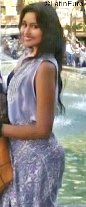 Date this delightful Colombia girl Julieth from Santa Marta CO21229