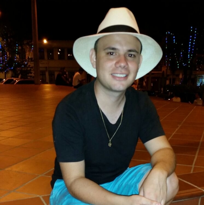 Date this beautiful Colombia man Andres from Medellin CO21329