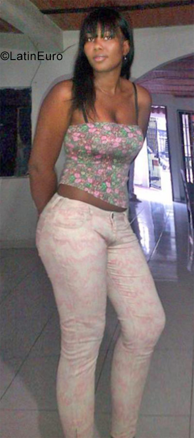 Date this hot Colombia girl Ana maria from Cali CO24612