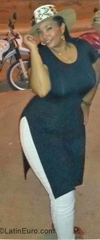 Date this beautiful Colombia girl Norys Bellido from Medellin CO21622