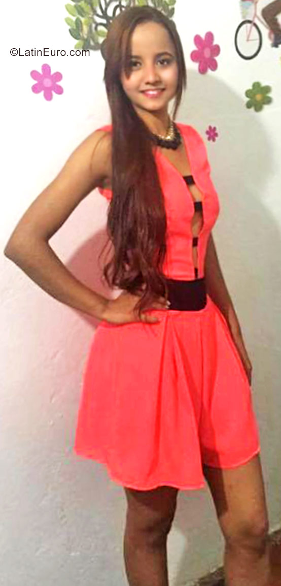 Date this athletic Colombia girl Yulieth camargo from Caucasia CO22620