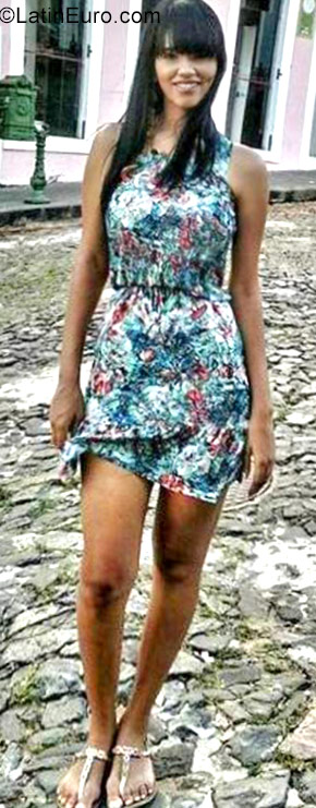 Date this beautiful Brazil girl Linne from Jundiai BR10069