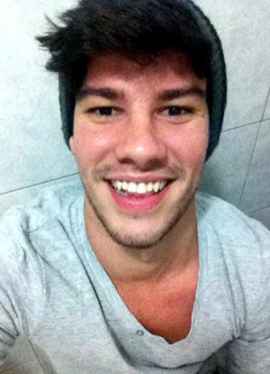 Date this sultry Brazil man Luiz from Rio De Janeiro BR10070