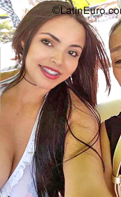 Date this athletic Colombia girl Liliana from Medellin CO21712