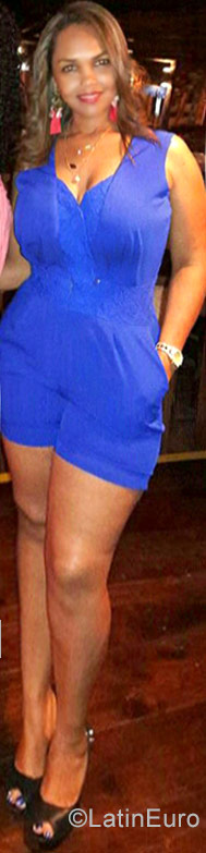 Date this lovely Colombia girl Maria from Cali CO21713